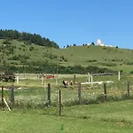 Ranch Fah アパート
